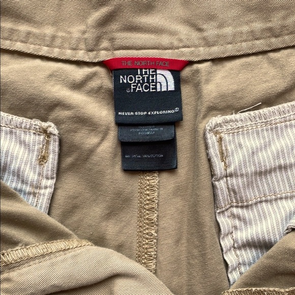 Mens North Face Shorts - Picture 2 of 3
